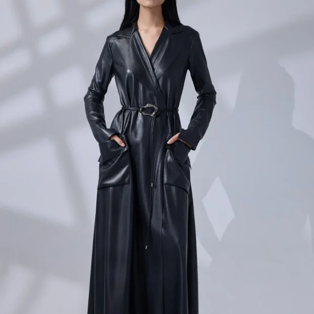 VÉRA Trench Dress